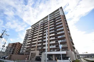 ニューガイア西熊本駅前の画像