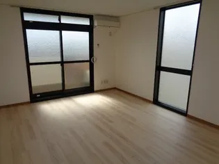 レストクラスト【2階】の居間