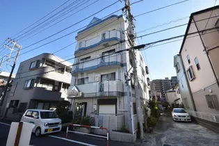 三善マンション本八幡【1階】の外観