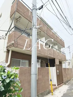 クレドハウス新宿【1階】の外観