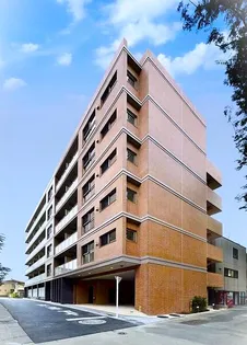 東京都杉並区下高井戸1【マンション】の外観