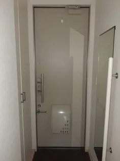 グレースマムA【2階】の玄関