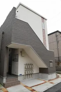 神奈川県横浜市神奈川区二本榎【アパート】の外観