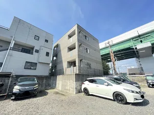 シェルル万場の画像