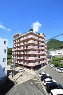 ロイヤルガーデン【3階】の外観