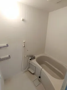 ロータス B棟【1階】の風呂