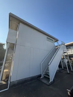 スカイウッドB【2階】の外観