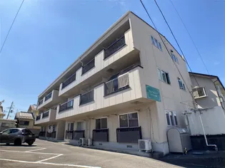 パールメゾン五番館【3階】の外観