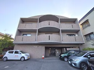 ベル・メゾン【3階】の外観