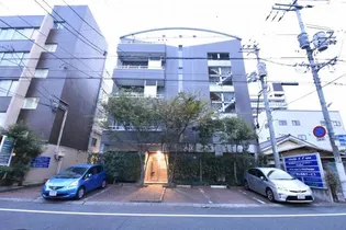 ストゥディオアレズ【3階】の外観