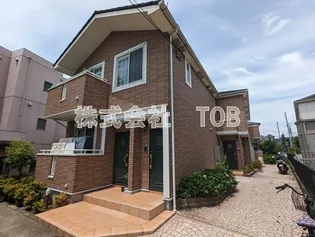 シェン デュ グランペール【1階】の外観