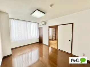 ドリームK&T【3階】の居間