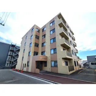 AVANT GARDEV【1階】の外観