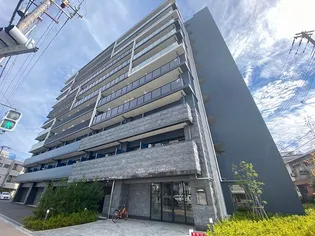 プレサンス新大阪イオリア【8階】の外観