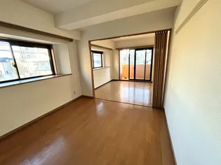 パークサイド上杉公園【2階】の内装