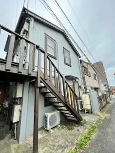 東新宿ハウス【2階】の外観