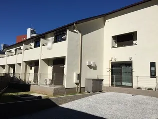 グランヴィスタ四ッ谷【1階】の外観