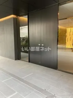 プラウドタワー本町2丁目【4階】の外観