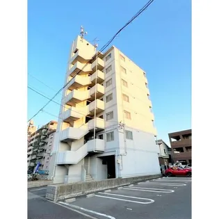 エクスクリエ上脇【5階】の外観