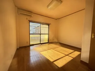 ライトバード【1階】の居間