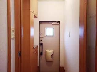 グランツ柳瀬【1階】の玄関