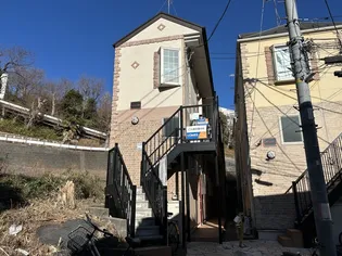 ユナイト生麦ミケランジェロ【2階】の外観