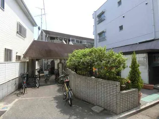 ラ・メゾン中井【1階】の外観