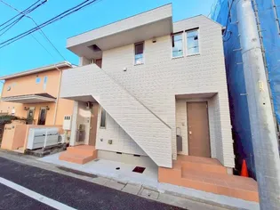 マイ・ピヌス【2階】の外観