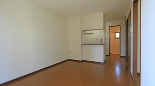 プラムハウスD【1階】の外観