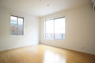 フォンテーヌA棟【1階】の居間