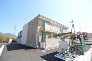 メゾン コンソラトゥールA【1階】の外観