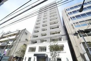 ザ・ミッドハウス新宿御苑【11階】の外観