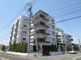 マンション栂森【4階】の外観