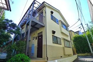 ウィ-ンハイツ【1階】の外観