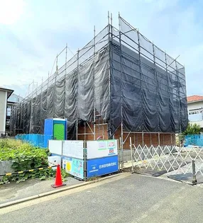 シェブロン・ルージュの外観