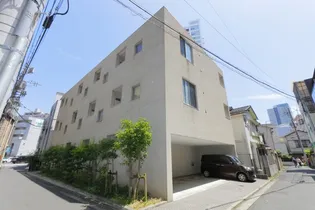 AMAZING TOWN【3階】の外観