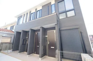 ユニヴェール【1階】の外観