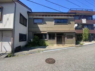 富山県魚津市火の宮町【一戸建】の外観