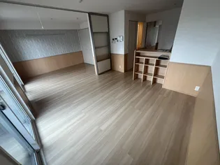 ウエスト ヴィレッジII B棟【1階】の居間