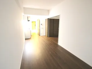 シュライン恵比寿レジデンス【2階】の居間