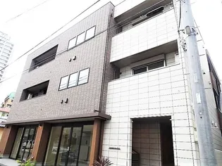 スリーアイランド【1階】の外観