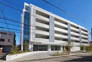 東京都新宿区市谷薬王寺町【マンション】の外観