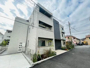 スピラーレ モンスの画像