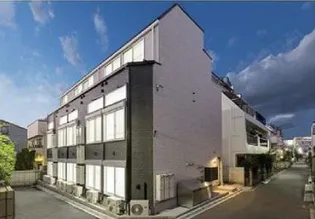 ジリオロッソ東新宿の外観