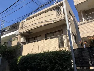 東京都新宿区舟町【マンション】の外観
