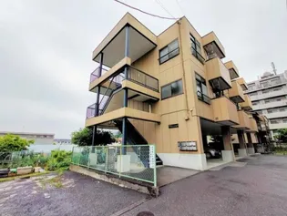 吉岡マンション【2階】の外観