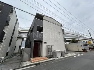 グランドソレーユ生麦【1階】の外観