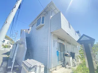 レオパレス衣笠第6【1階】の外観