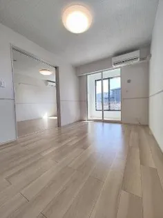 メゾン ベル アンジュ B【1階】の居間