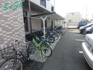 RAUM AZALEE【2階】の地図